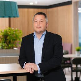 乘联分会：预计2025年乘用车零售2435万辆 同比增长6%